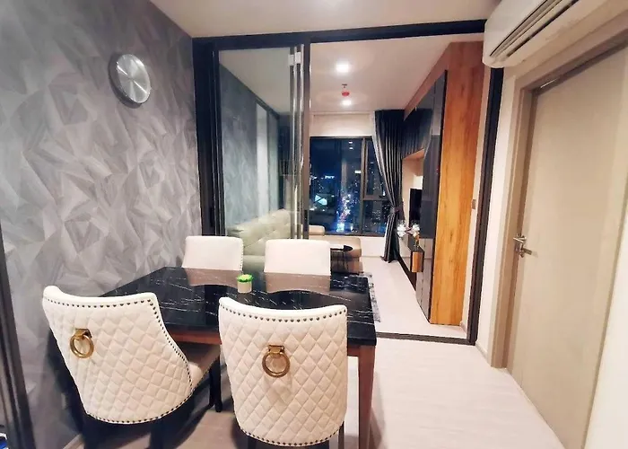 Life Asoke Rama 9 Bangkok