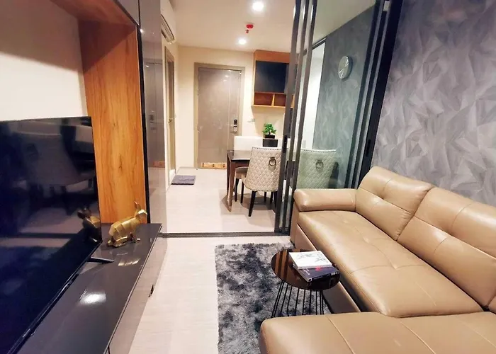 Life Asoke Rama 9 *