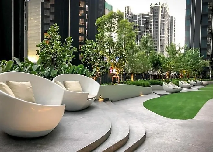 Life Asoke Rama 9 Apartment Bangkok
